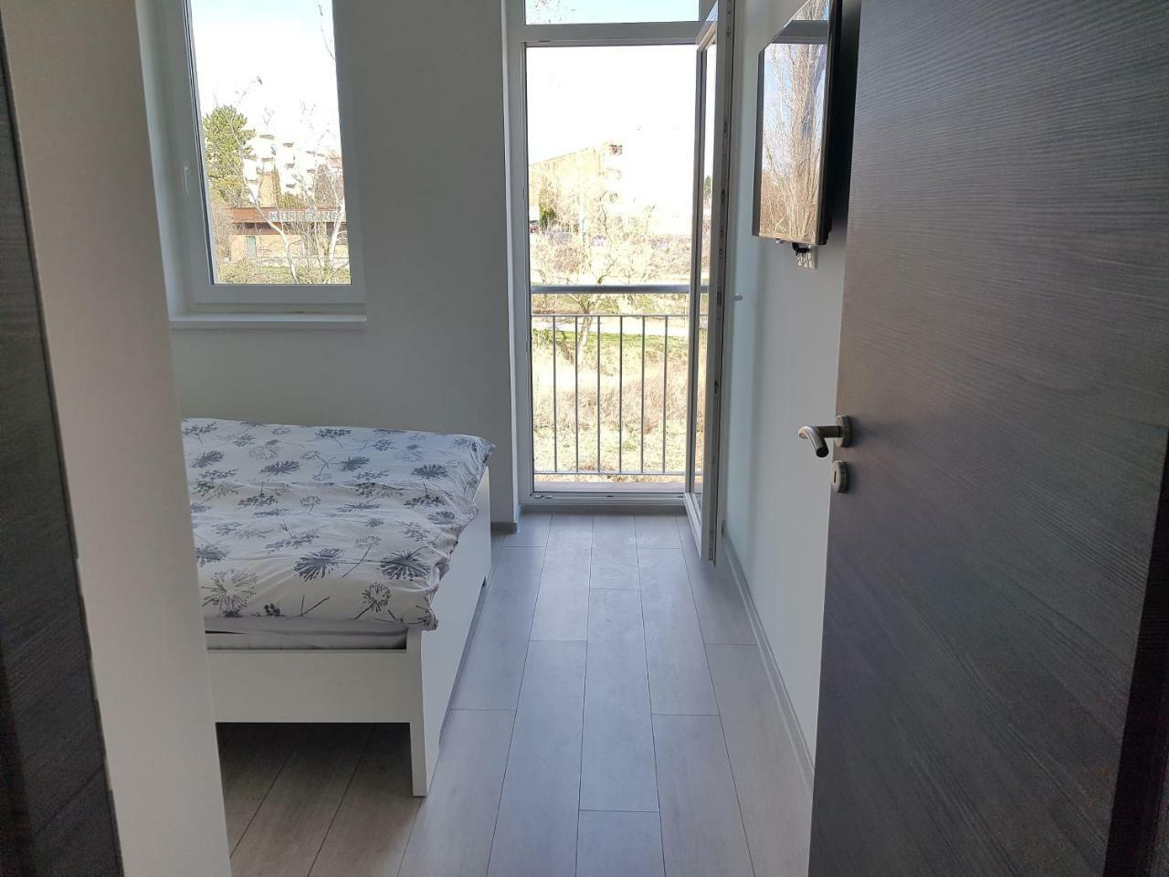Lakefive Apartments Balatonfuered Экстерьер фото