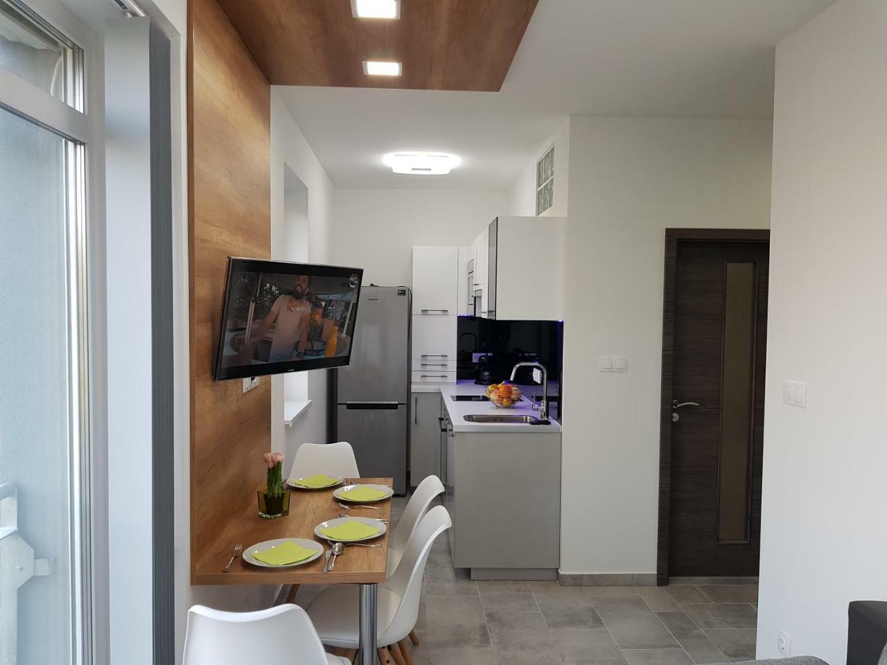 Lakefive Apartments Balatonfuered Экстерьер фото