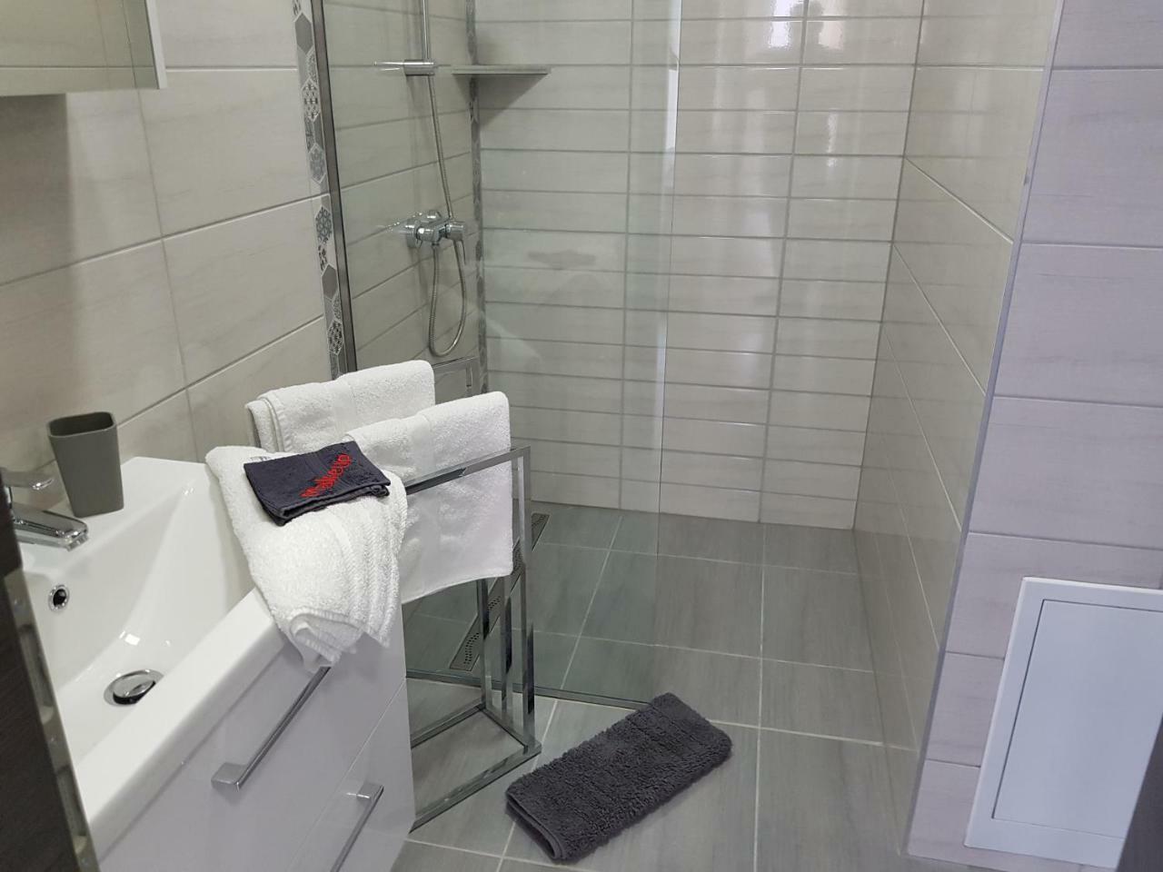 Lakefive Apartments Balatonfuered Экстерьер фото